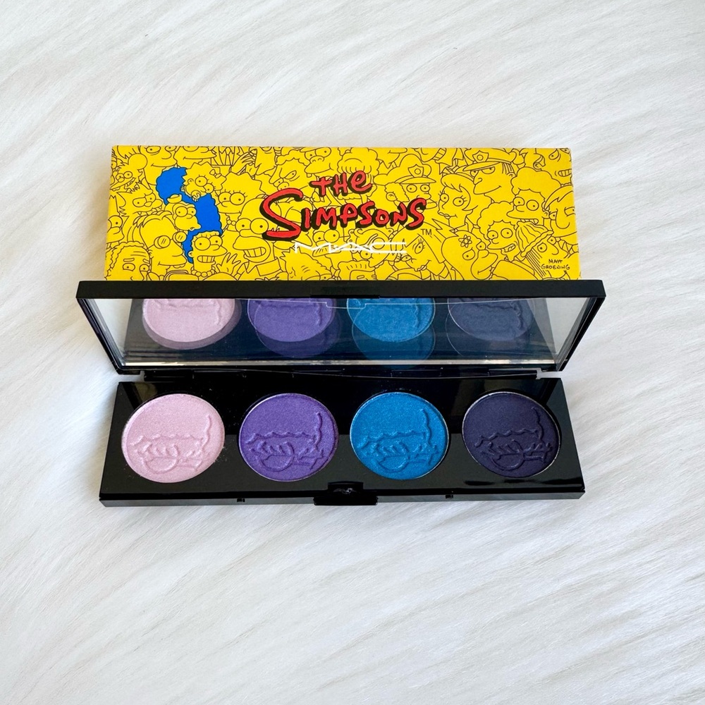 The Simpsons MAC Eyeshadow Palette - Picture 2 of 6